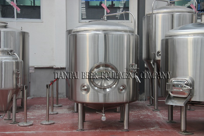 <b>40BBL micro Brite Beer Tank</b>